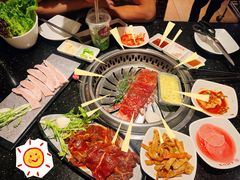 -木槿花韩式炭烤·熟成肉工坊(孙文东路店)