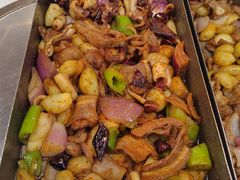 -老东镇啤酒屋海鲜加工·蒸汽海鲜·海鲜烧烤(台东店)