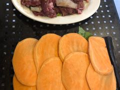 招牌鲜牛肉-燚青春东北泥炉烤肉(百合店)