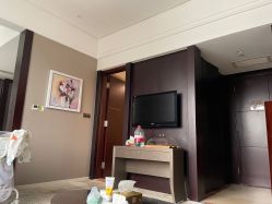 -卓玥国际月子会所(罗山路店)