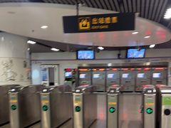 -上海动物园(地铁站)