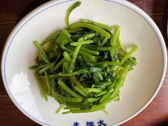 蒜蓉炒茼蒿-大牌大·传统杭帮菜(湖滨店)