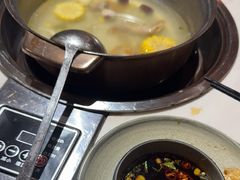 -喃喃椰·糟粕醋·椰子鸡火锅(七堡花园店)