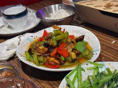 -蚝堡海鲜·威海菜·海肠捞饭·烧烤·亚洲吃蚝公司(幸福门店)