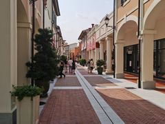 -佛罗伦萨小镇广佛名品奥特莱斯(疏港路店)