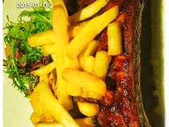 排山倒海-JINNS锦时 steak&pizza(浸信会礼拜堂旧址店)
