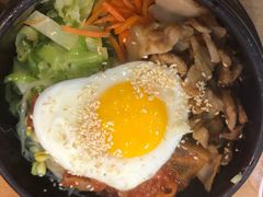 泡菜五花肉石锅拌饭豪华套餐-朴鲸家正宗韩国料理(福田店)