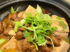 臭豆腐肥肠砂锅-春家·非遗手工小吃(徐汇万科广场店)