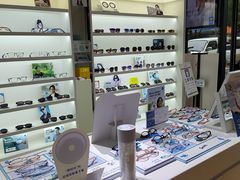 -诺柯视眼镜-蔡司依视路官方工厂店(淞南一店)