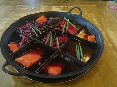 -正南齊北重庆老火锅(光华村直营店)