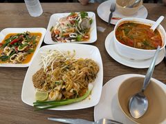 -两兄弟Song Pee Nong(2号店)