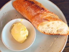 -ROAST coffee & eatery