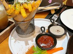 -Mark&Mars Restaurant