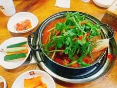 -喇喇排骨火锅·传统韩式脊骨汤(望京西园总店)