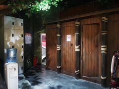 -暴风岛沉浸式体验馆(百联世纪店)