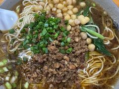 -丁丁猫重庆小面(徐州路店)