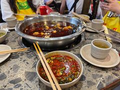 -肖肖酸萝卜鱼火锅(总店)