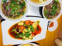 -大众跷脚牛肉馆·非遗传承单位(峨眉山店)