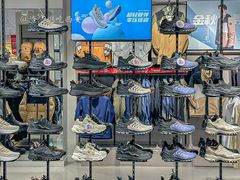 -王府井奥莱临潼小镇(临潼店)