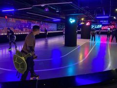 -VS SPORTS PARK运动玩乐园·团建·生日会(合生汇店)