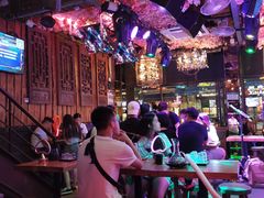 -喜鹊音乐酒馆(西街店)