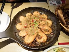 -关东小磨东北菜(上海长风大悦城店)
