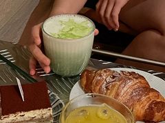 抹茶拿铁-山形面包店