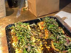 -吞鱼兽麻辣烤鱼(万达店)