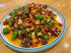 -兔行天下-鸿鹤鲜锅兔(中海国际店)