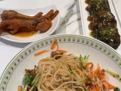 鲜肉皮蛋馄饨-春家·非遗手工小吃(徐汇万科广场店)