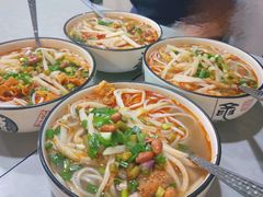 -忆螺巷螺蛳粉(步行街小巷店)
