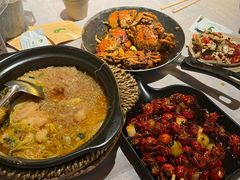-巴厘龙虾·榜首油焖大虾(音乐学院·沿江酒馆店)