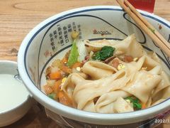 -陇上秦轩西安biangbiang面(朝龙汇店)