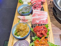 -明洞阿姨·韩式酱蟹烤肉·创意料理(三元桥店)