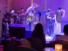 -TZ House音乐现场(来福士中心店)