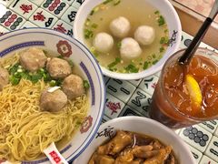 -七爷清汤腩·港式餐厅(金狮广场店)