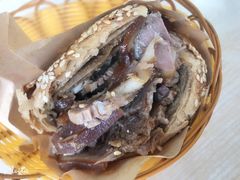 -洪峰浩老北京烧饼夹肉(角门路店)