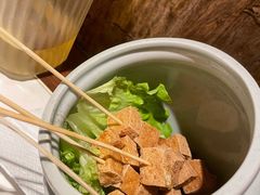 油炸臭豆腐-卯时·龙光雅宴·精致锡帮菜(惠山古镇店)