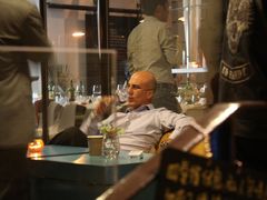 Customer&nbsp;enjoy&nbsp;wine-the rug 飞毯 (朝阳公园店)
