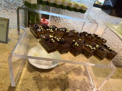 -大中华希尔顿酒店-念自助餐·嗨啤·小龙虾