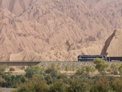 -天山神秘大峡谷