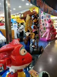 -玩具反斗城(正大广场店)