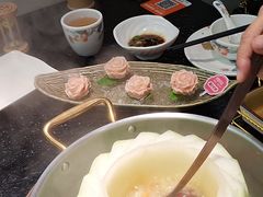 -得意咚瓜·顺德鱼生·冬瓜火锅(深圳首店)