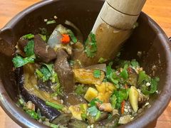 -老滇山寨•云南特色菜•地方菜•民族风情歌舞表演(金碧店)