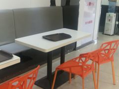 -周黑鸭(武汉火车站B1店)