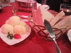 黄油面包-小白桦西餐厅