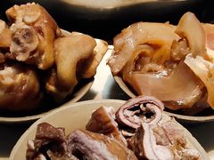 -渝嘴小老弟老火锅(华新村店)