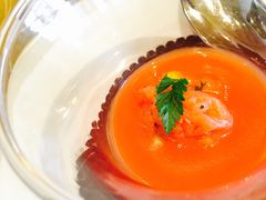 番茄冷湯配烟熏三文鱼-Caprice(香港四季酒店)