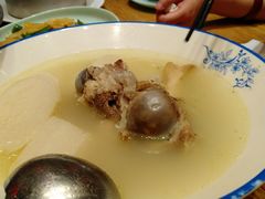 萝卜大骨汤-鸡毛店·川菜(双楠店)