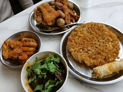 -柳州肥姨妈大骨螺蛳粉(老闵行店)